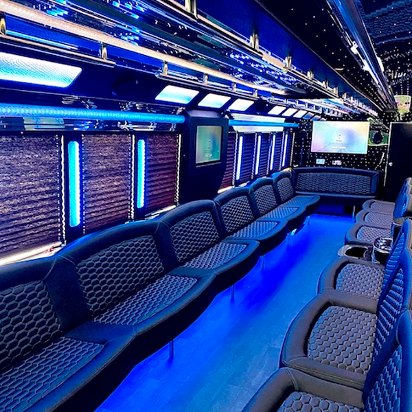 Party Bus - Image 6