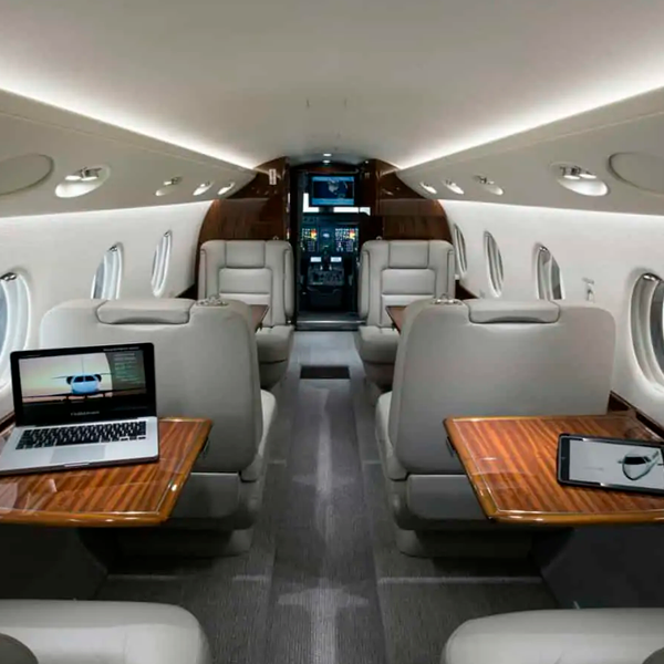 Up to 2,000 mi (Seats: Up to 20) - Image 10