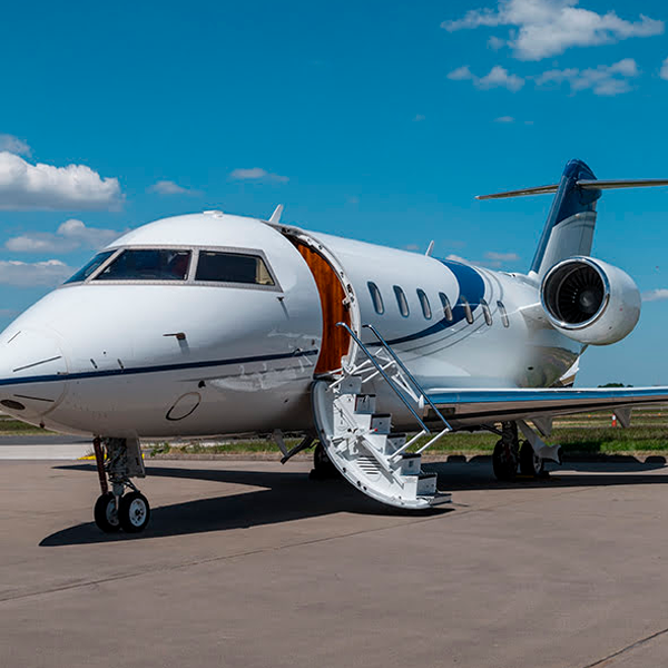 Up to 2,000 mi (Seats: Up to 20) - Image 7