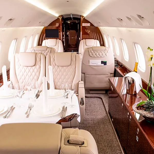 Up to 2,000 mi (Seats: Up to 20) - Image 2