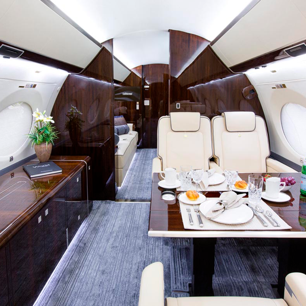 Up to 4,000 mi (Seats: Up to 20) - Image 4