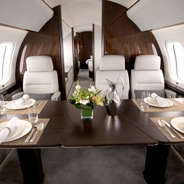 Up to 4,000 mi (Seats: Up to 20) - Image 9