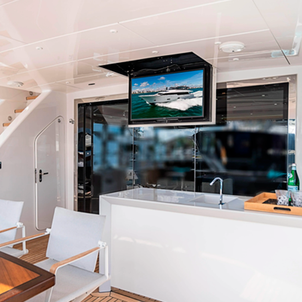 Hatteras 90 Motor Yacht or Similar - Image 4