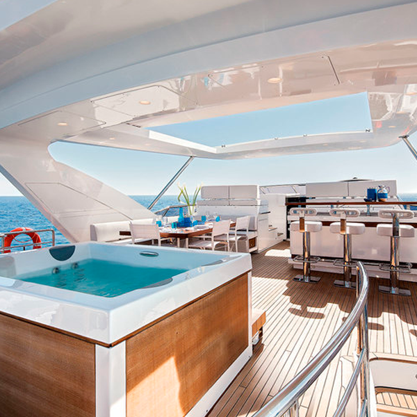 Azimut Grande 95 RPH or Similar - Image 3