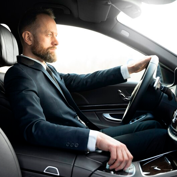 Private Chauffeur - Image 8